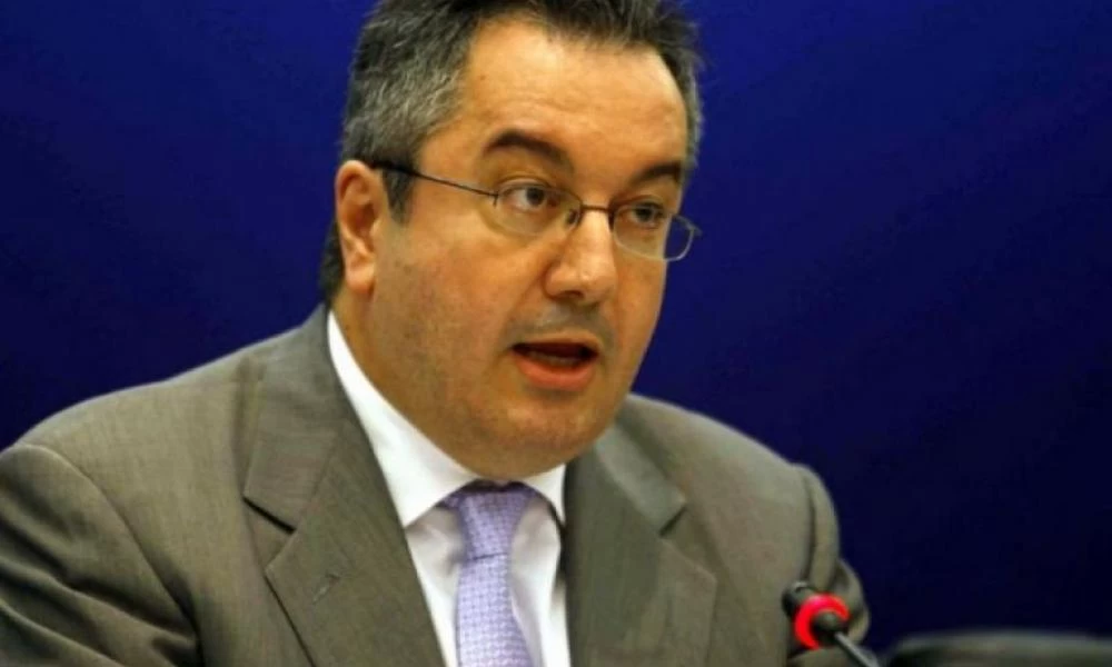Μήνυση κατά του Ηλία Μόσιαλου για την επίμαχη ανάρτηση με την Παναγία